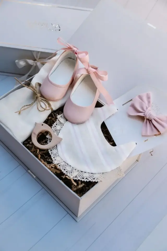 Kız Bebek Hediye Seti - Yenidoğan Hediyesi - Bej Pembe Çizgili