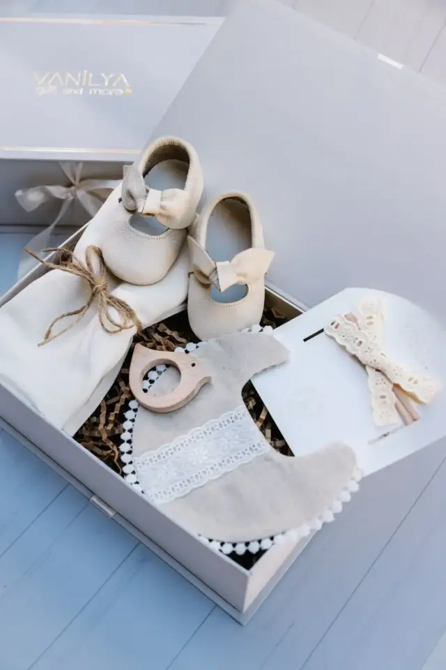 Kız Bebek Hediye Seti - Yenidoğan Hediyesi - Naturel