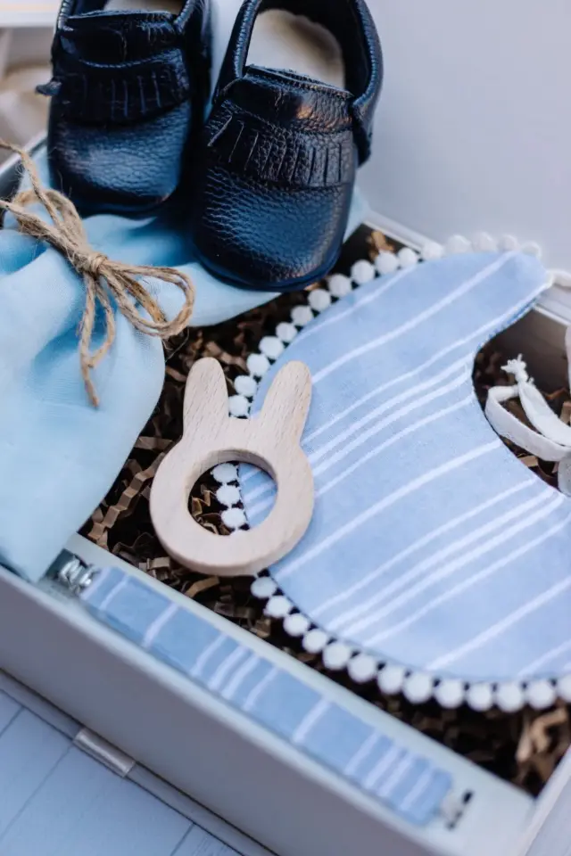 Erkek Bebek Hediye Seti - Yenidoğan Hediyesi - Mavi Çizgili