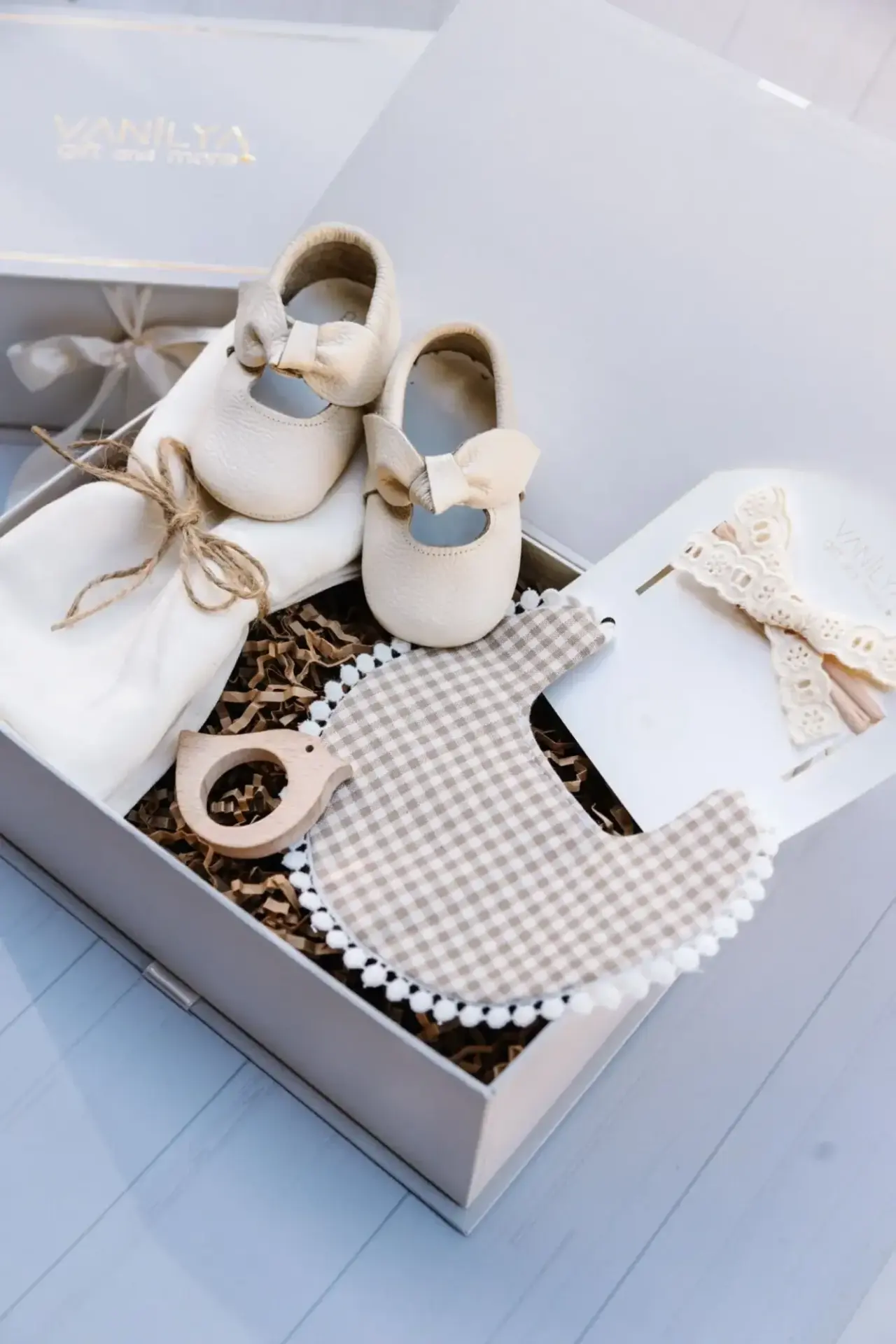 Kız Bebek Hediye Seti - Yenidoğan Hediyesi - Naturel Pötikare