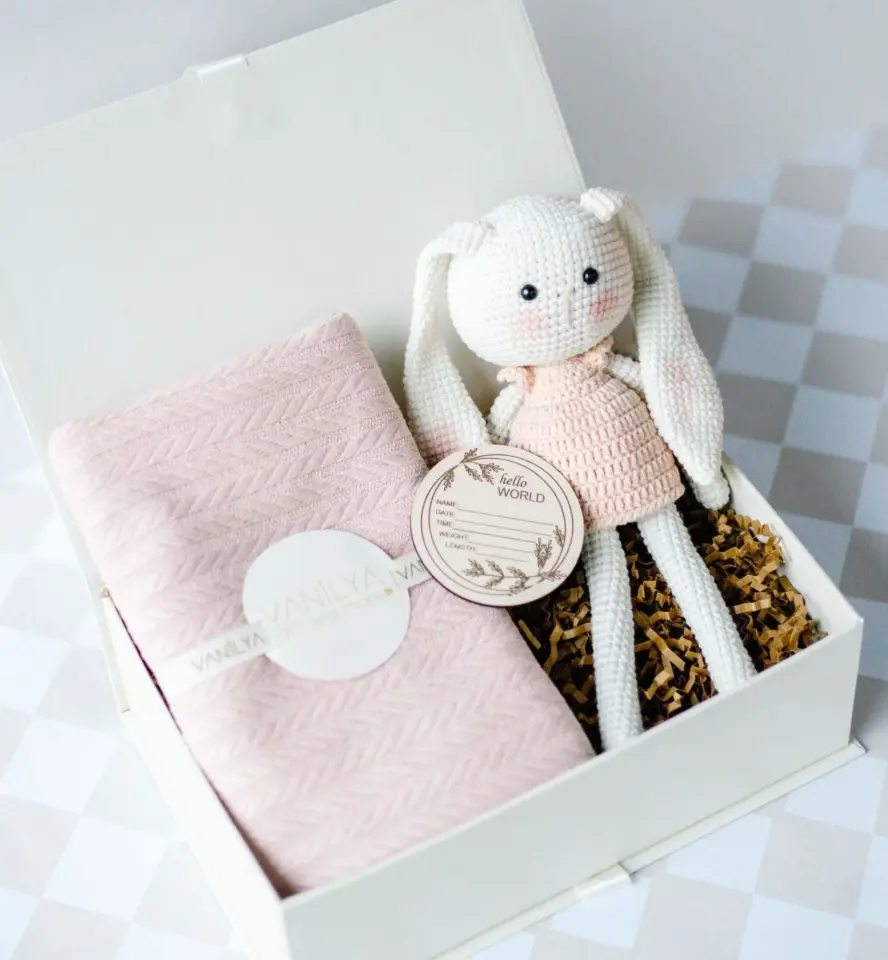 Kız Bebek Amigurumi Tavşan Hediye Seti-Somon
