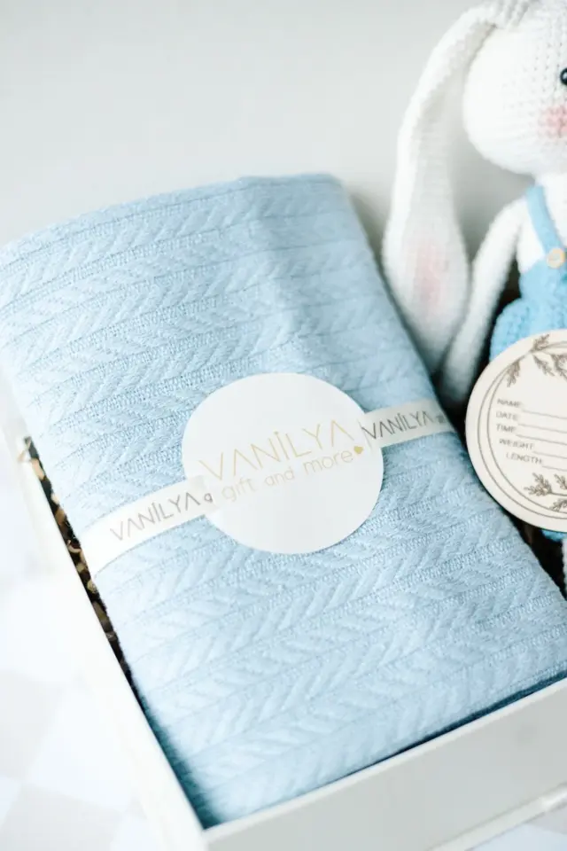 Erkek Bebek Amigurumi Tavşan Hediye Seti-Mavi